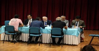 Vali Kamçı Vatandaşların Sorunlarını Dinledi