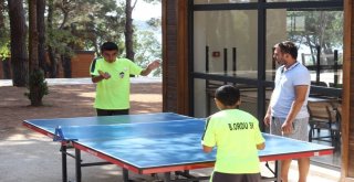 Bağcılarlı Gençlere 5 Yıldızlı Otel Konforunda Gençlik Kampı