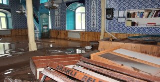 Trabzonun Araklı İlçesinde Yaşanan Selin Boyutu Gün Aydınlanınca Ortaya Çıktı