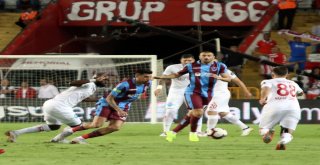 Spor Toto Süper Lig: Antalyaspor: 1 - Trabzonspor: 1 (İlk Yarı)