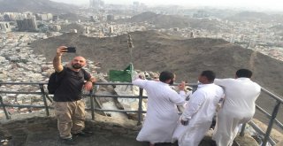 Hacı Adaylarının Hira Dağına Zorlu Tırmanışı