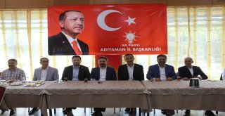 Ak Parti Milletvekilleri Basın İle Bir Araya Geldi