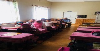 Başkan Yılmazdan Kuran Kursu Öğrencilerine Hediye