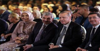 Cumhurbaşkanı, Furkan Ve Beyza Çiftinin Nikah Şahidi Oldu