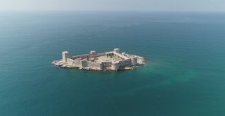 (Özel) Denizin Ortasındaki 2 Bin 400 Yıllık Kale Büyülüyor