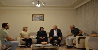 Sargın, Sosyal Medyadan Çay Davetlerini Geri Çevirmiyor