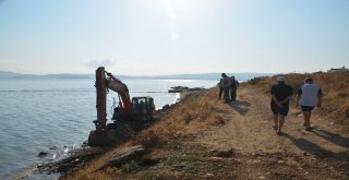 Denizdeki Petrol Sızıntısının Kaynağını Tübitak Da Araştırıyor