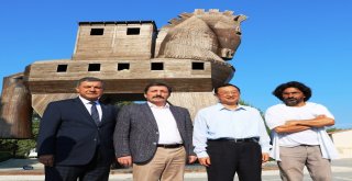 Çinin Kültür Ve Turizm Bakanı Shugangdan Troya Antik Kentine Ziyaret