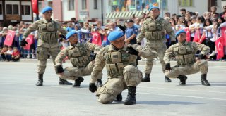 Komandoların Zeybek Oyunu, Zafer Bayramına Damga Vurdu