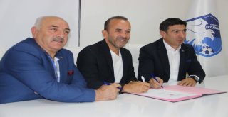 B.b. Erzurumspor Teknik Direktör Mehmet Özdilekle Sözleşme İmzaladı