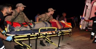 Nemrut Dağından Dönen Turist Kafilesi Kaza Yaptı: 16 Yaralı