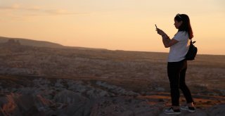Binlerce Turist Kapadokyada Gün Batımı Keyfini Yaşıyor