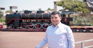 20. Yüzyılın İlk Buharlı Lokomotifi Karayoluyla Kepeze Geldi