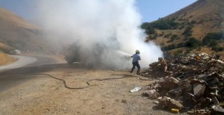 Seyir Halindeki Kamyon Alev Alev Yandı