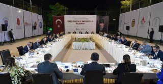 MANSUR YAVAŞ ANKARA'DAKİ ÜNİVERSİTELERİN REKTÖRLERİYLE BULUŞTU