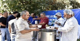 Muratpaşa 3 Noktada Aşure Dağıttı