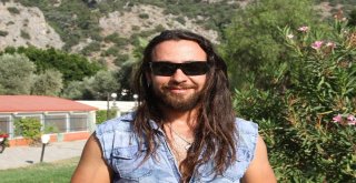 Yamaç Paraşütüyle Atlayan Tatilcilerin Zor Anları