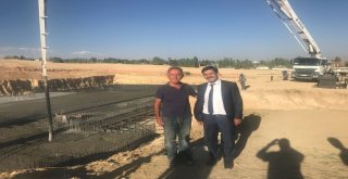 Başkalede Yarı Olimpik Havuzun İnşaat Yapımı Hızla Sürüyor