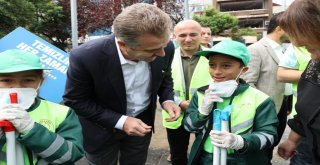 Minikler Başkan Usta İle Sokaklardaki Çöpleri Topladı