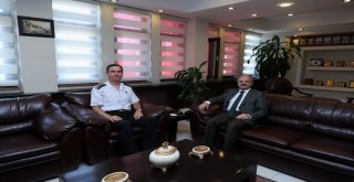Vali Çakacak, Görev Yeri Değişen Albay Ağaoğlunu Ziyaret Etti