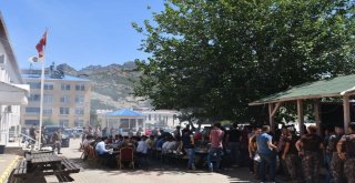 Vali Sonel, Pöhlere Mangal Yaptı