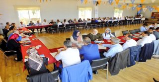 Gevaşta Ak Parti Yerel Yönetimler İstişare Toplantısı