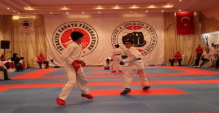 Uluslararası Dekai-Do Karate Turnuvası Denizlide Başladı