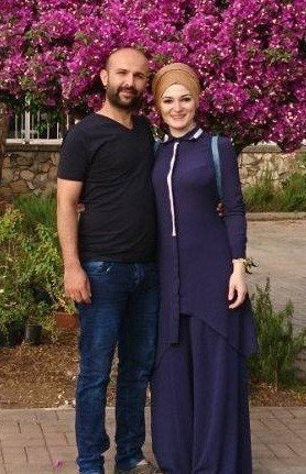 Trafik Kazasında Karnındaki Bebeğiyle Can Veren Kadına Son Görev
