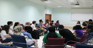 Genç Atölyede Proje Üretiyorlar