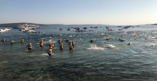 Boğazı Yüzerek Geçtiler