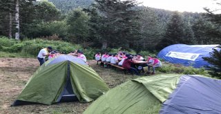 Bursada Gençlerin Kamp Keyfi Başladı