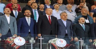 Cumhurbaşkanı Erdoğan, Çaykur Rizespor-Kasımpaşa Maçını İzlemek İçin Çaykur Didi Stadyumuna Geldi