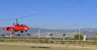 Denizli Protokolü Hava Taksiyle Cumhuriyet Uçuşu Yaptı