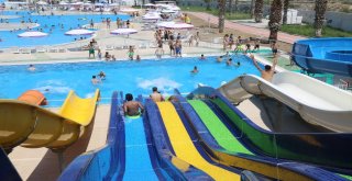 Mezitlide Yazlık Sinema Ve Su Dünyası Bayramda Da Açık