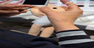 Bağcılarlı Kadınlar, Lösemili Çocuklar İçin Bez Bebek Ördü