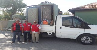 Kızılaydan Eşya Ve Gıda Yardımı