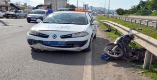 Polis Aracı Motosiklete Çarptı: 1 Ağır Yaralı