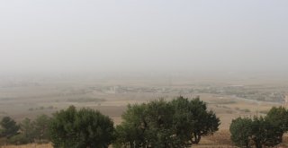 Adıyamanı Toz Bulutu Kapladı