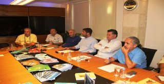 Bodruma 330 Bin Araç, 264 Özel Jet Ve 1955 Uçakla Geldiler