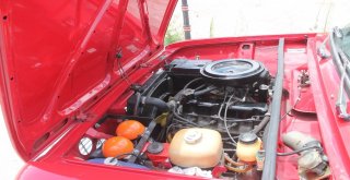 Bir Buçuk Senede Topladığı 1975 Model Arabasını 65 Bin Liraya Satıyor