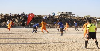 Futbol Sahalarında Kazanan Dostluk Oluyor