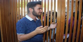 Yks Sınavına Girecek Öğrenciler Balıklıgölde Namaz Kılıp Dua Etti