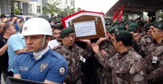 Görev Sırasında Kalp Krizi Geçirerek Şehit Olan Özel Harekatçı Son Yolculuğuna Uğurlandı