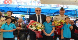 İlk Ders Zilini Vali Karaloğlu Çaldı