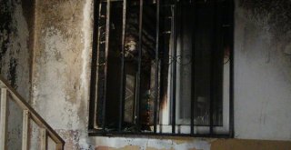 Apartman Boşluğunda Çıkan Yangın Korkuttu