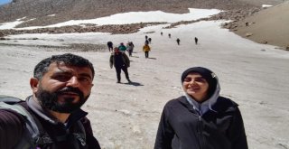 13 Yaşındaki Dağcı Süphan Dağına Tırmandı