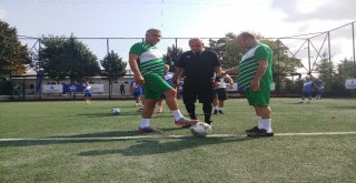 Zabıta İle Esnaf Bu Kez Yeşil Sahada Karşı Karşıya Geldi