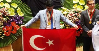 Türkiye Biyoloji Milli Takımına İrandan Madalya