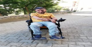 İstanbuldan Sasondaki Engelli Vatandaşlara Yardım Eli