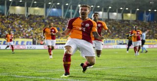 Spor Toto Süper Lig: Mke Ankaragücü: 1 - Galatasaray: 2 (İlk Yarı)